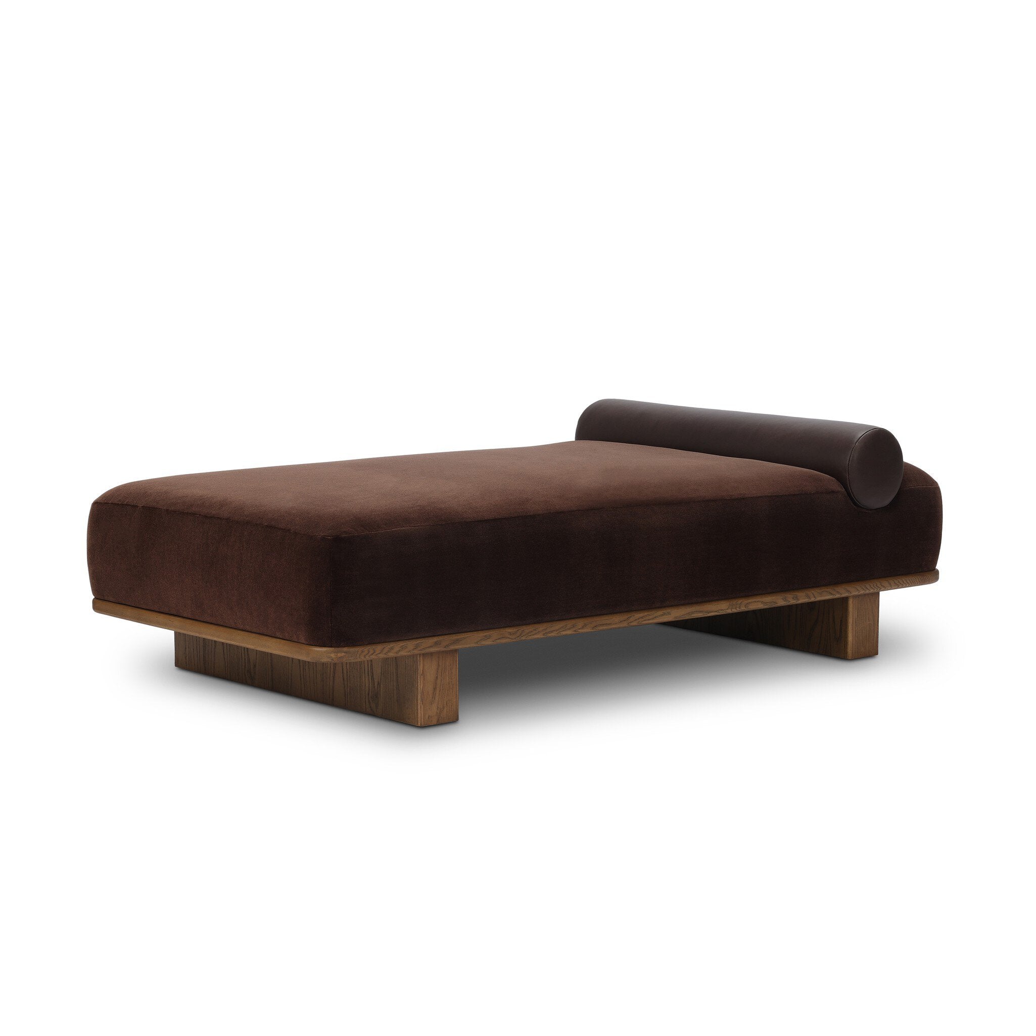 Canapé rembourré de style mid-century avec accoudoirs droits et piètement en bois arrondi