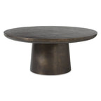 Table basse d'intérieur et d'extérieur à bord rainuré en résine et pierre concassée
