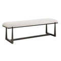 Banc long rembourré en bouclé blanc os avec pieds en fer bronze texturé