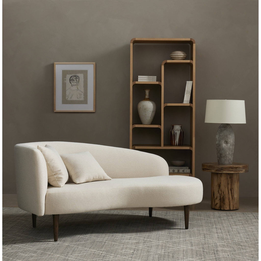 Chaise en teck recyclé à bord vif et pieds sculpturaux en acier